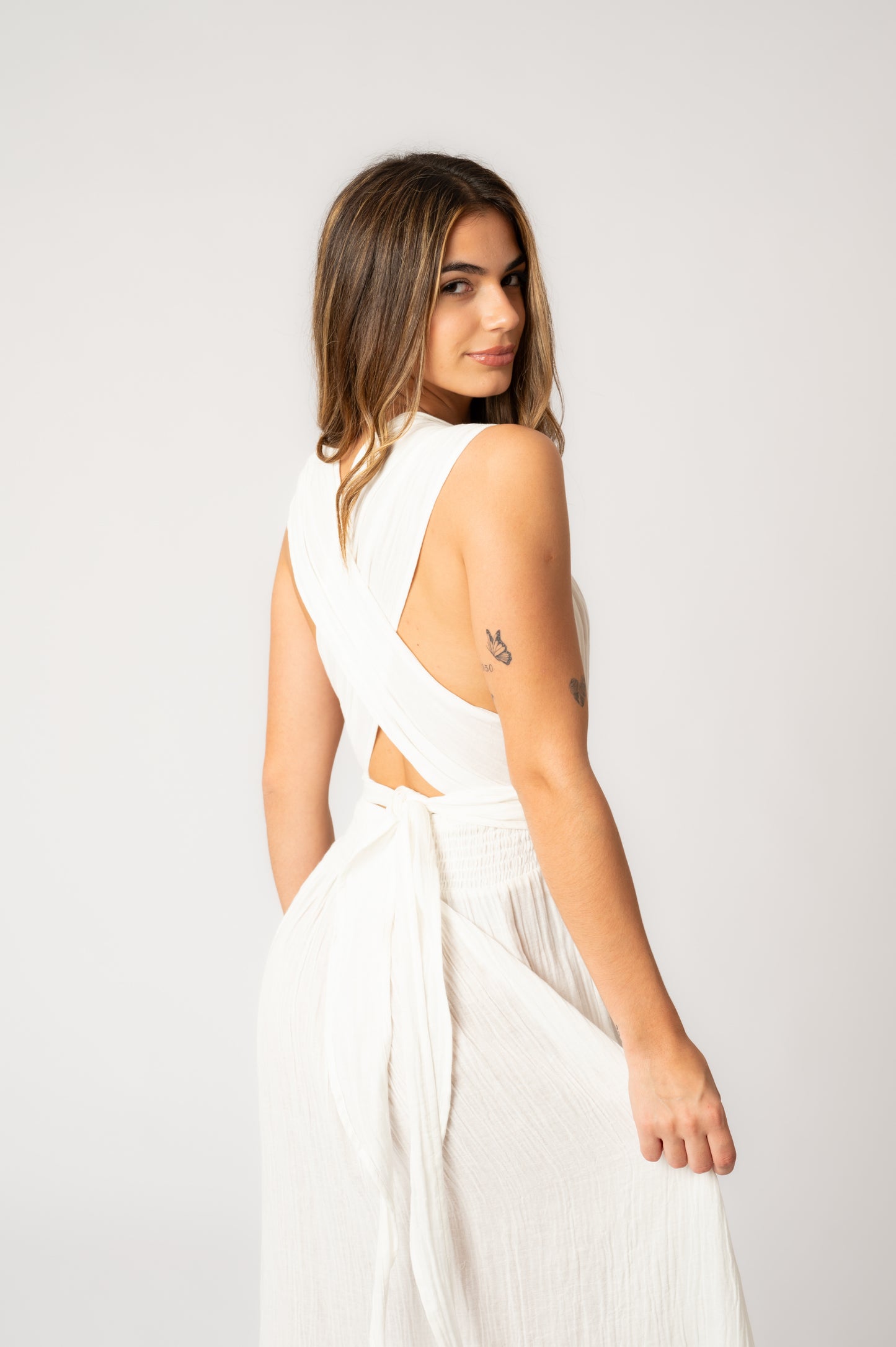 DAISY WHITE