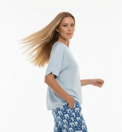 Blusa Round Neck Sky Blue — vista 2