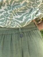Short Kika Caqui — vista 3